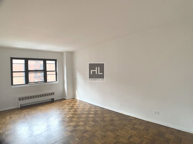 Photo - EAST 35 STREET Unidad 5J