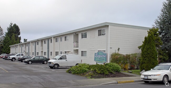 Esquire Apartments - Esquire Apartments