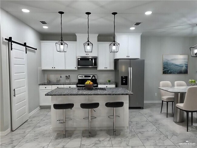 Photo - 14 N Crown Point