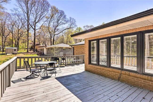 Photo - 6207 Moss Dr