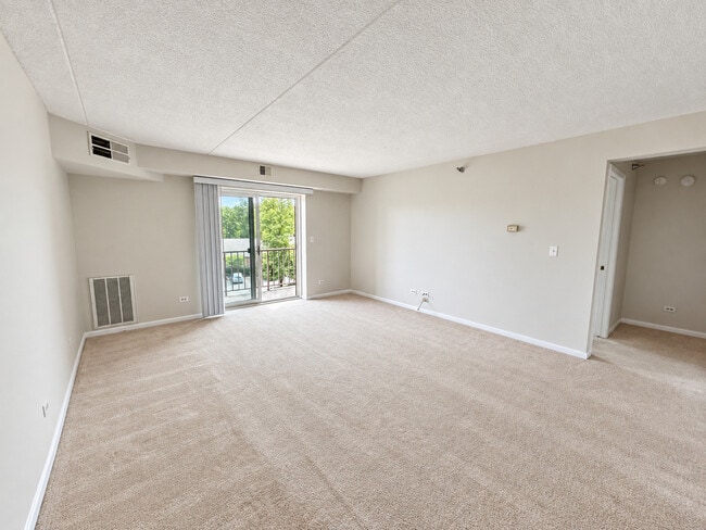 1 Bloomingdale Pl