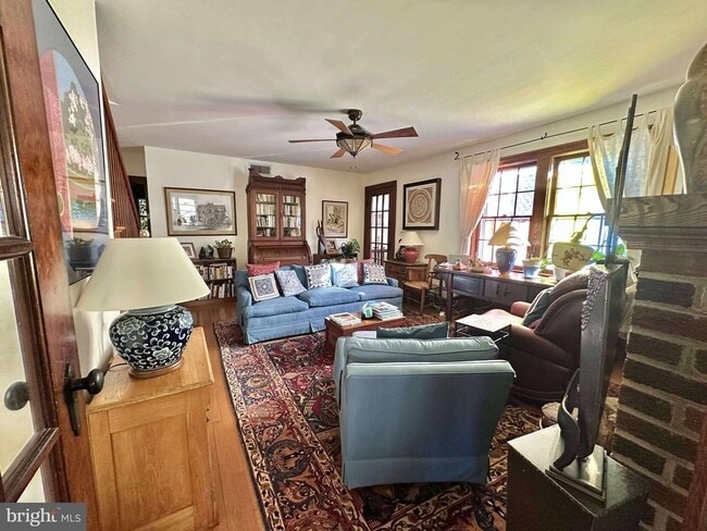 Building Photo - 1700 N Stafford St