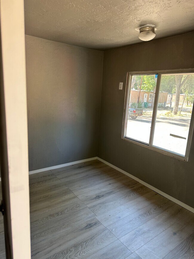 Photo - 951 N Auburn Ave