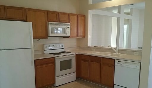 Photo - 1077 Singleton Cir