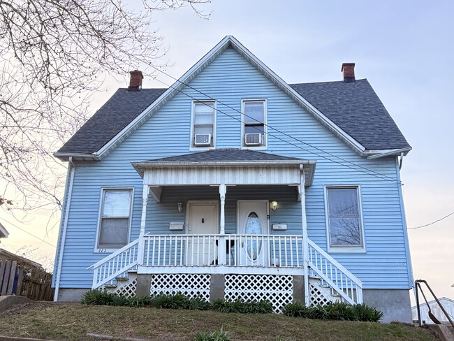 Building Photo - 109 S 13th St