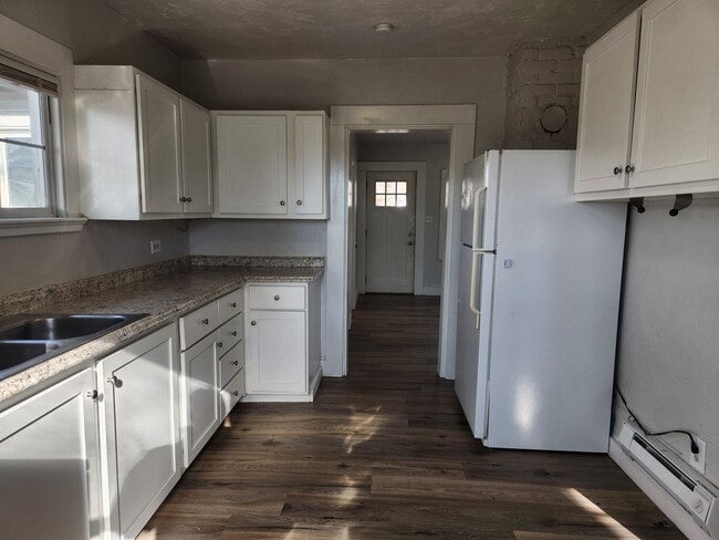 Photo - Cute 2 bedroom 1 bath Middleton Home coming up for rent!