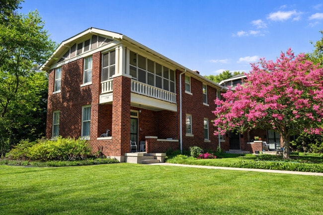 Harbert Court Apartments - Central Gardens