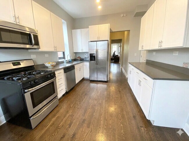 Photo - 2129 N Racine Ave Unit 2