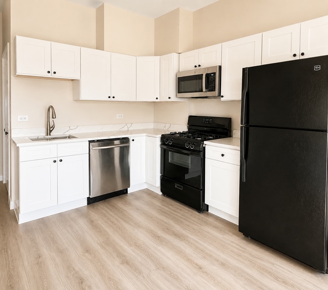 Photo - 2641 W Haddon Ave Unit 3R