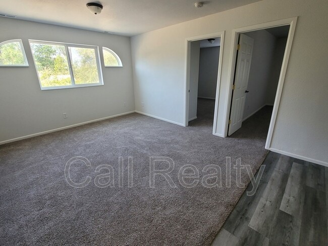 Photo - 11122 E Valleyway Ave Unidad Upper