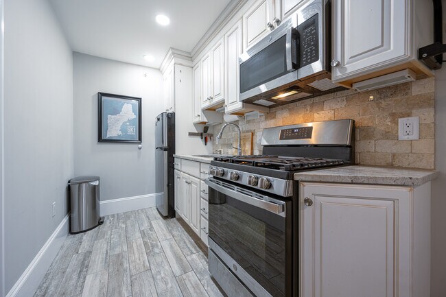 Photo - 600 Shirley St Unit 9