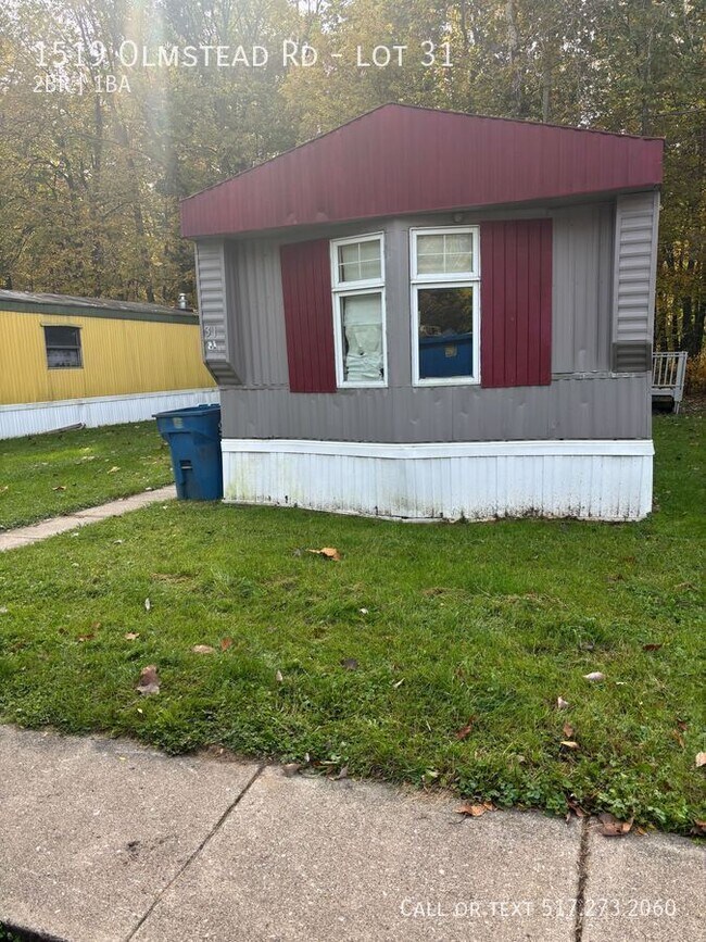 2 Bedroom 1 Bath. Handyman special - 2 Bedroom 1 Bath. Handyman special House