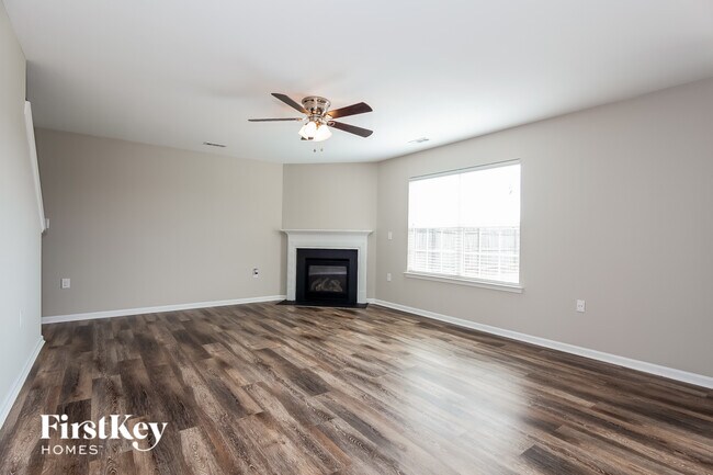 Photo - 1831 Eastway Dr