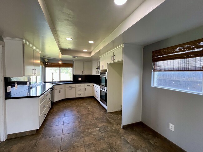 Photo - 6508 Landfair Dr