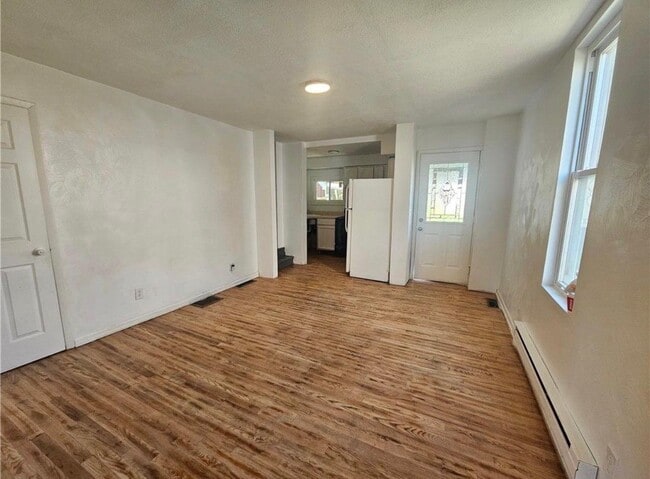 807 Hazlett Ave