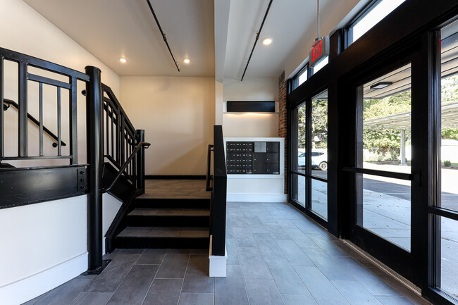 Photo - 400 N River St Unidad 305