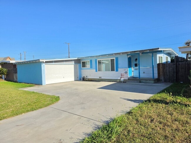 Building Photo - Beautifully Updated 3 Bedroom Home in Buena Park