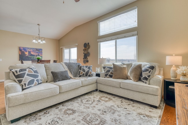 Photo - 7726 Dutch Loop