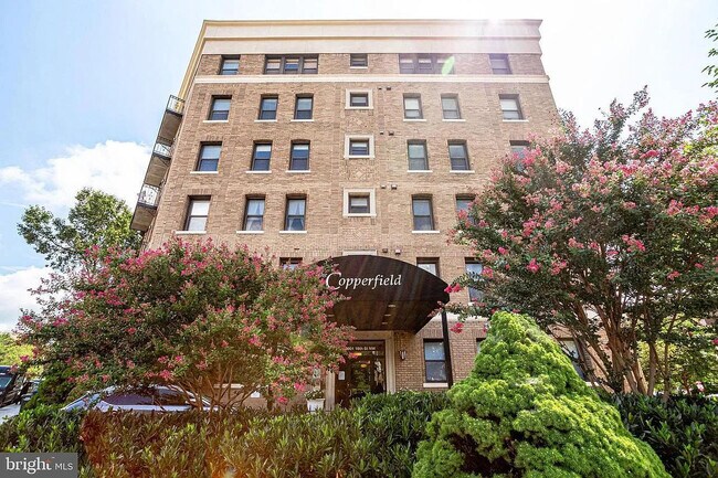 2901 16th St NW Unit 402