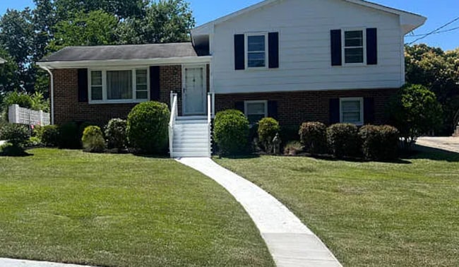 Photo - 1517 Westchester Rd Unit 1517B