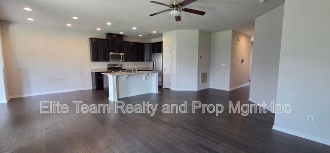 Photo - 7347 Raylee Ave SW