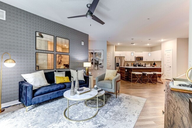 Photo - Cortland on Orange