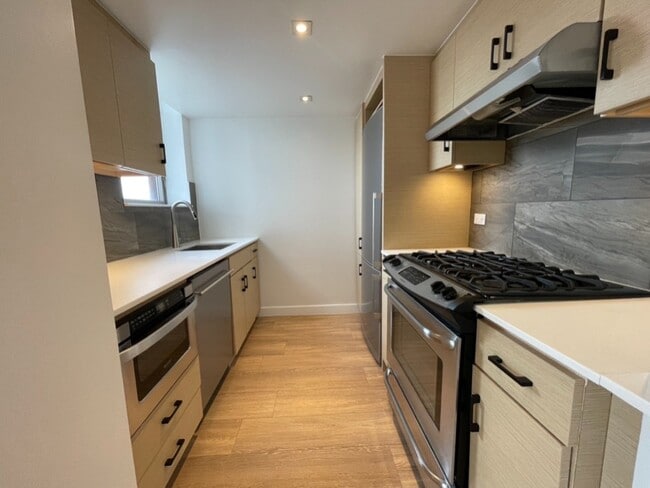 Photo - 32 Cliff St Condo Unit 9