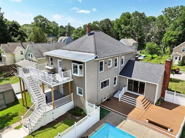 90 Irving St