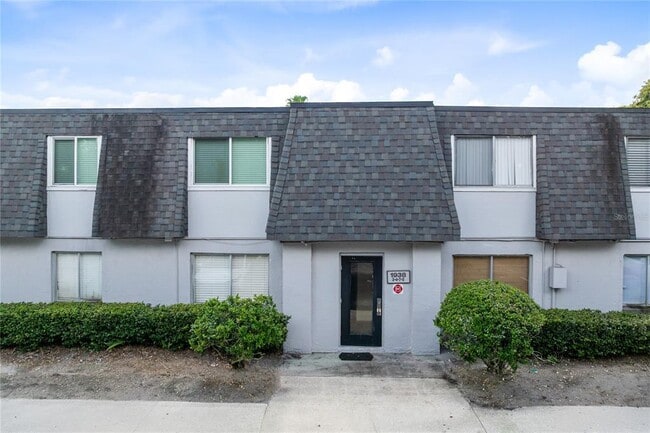 Building Photo - 1938 Conway Rd Unit 7