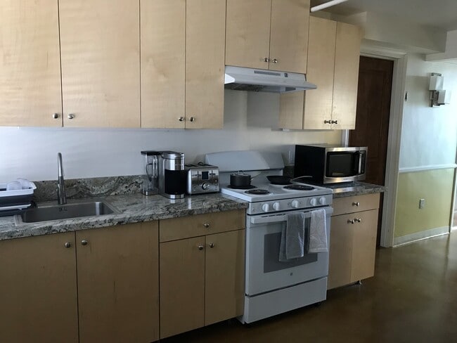 Cocina WRH - Westside Residence Hall