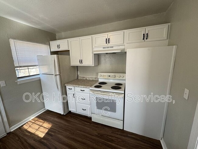 Photo - 2216 NE 24th St