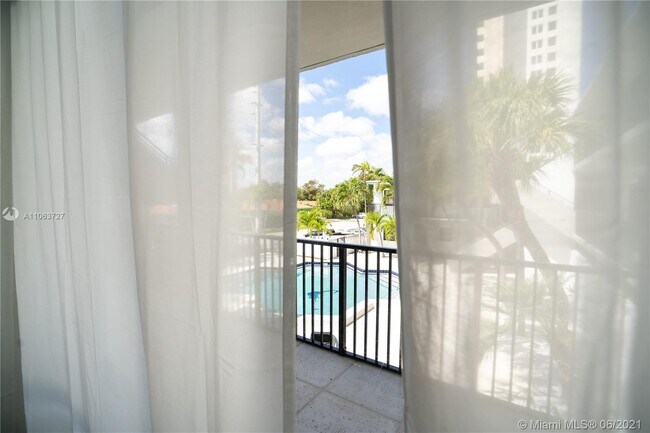 Photo - 2100 NE 33rd Ave Unit 109