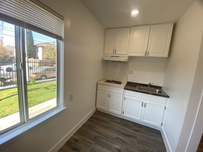 Lake Valley Apartments