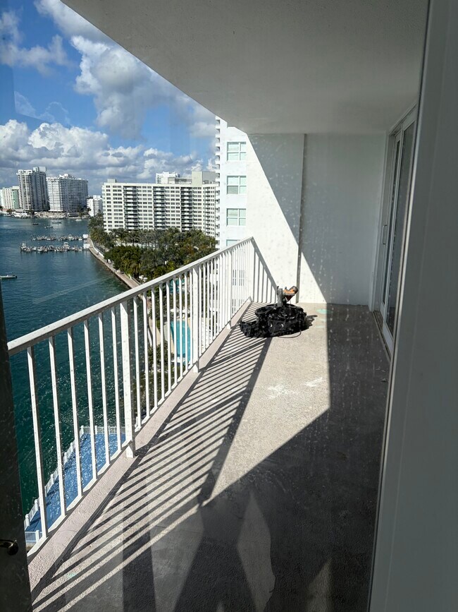 Photo - 1228 West Ave Unit 1102