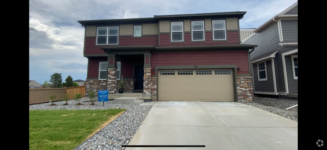 Building Photo - Don't Miss This Stunning 4 Bed/2.5 Bath Ho... Rental