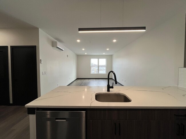 Photo - 133 Mallory Ave Unidad 405