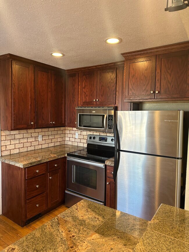 Photo - 3142 Quitman St