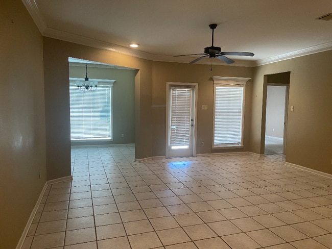 116 St Fabian Dr