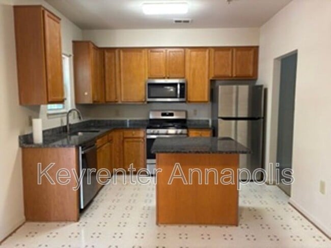 Photo - 1104 Wickford Ct