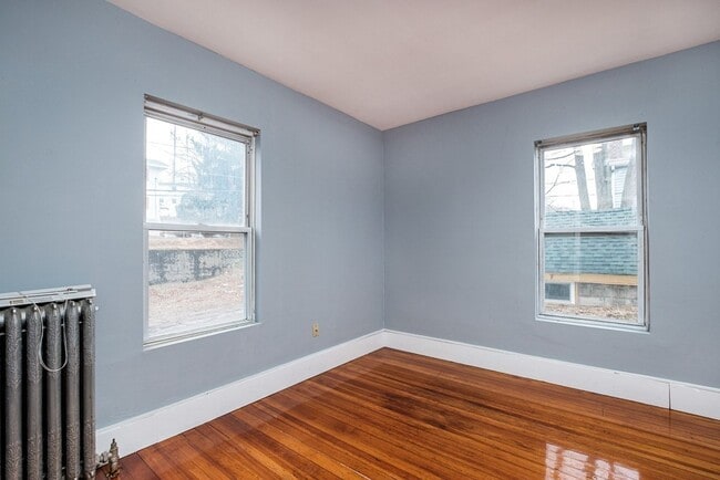 91 Pine St Unit 1