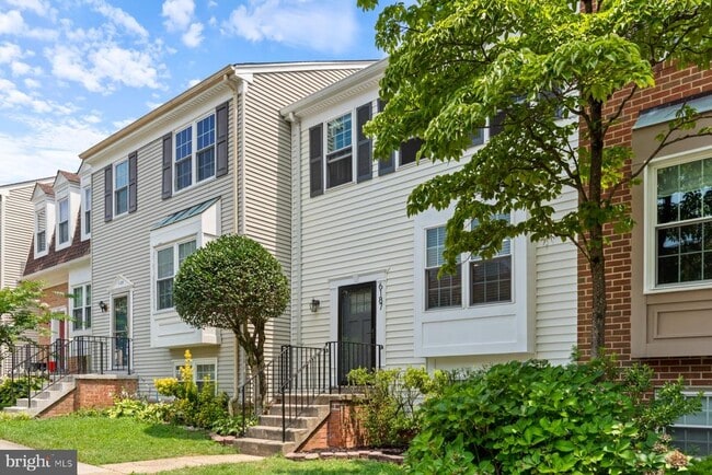 Photo - 6187 Green Hollow Ct Townhome