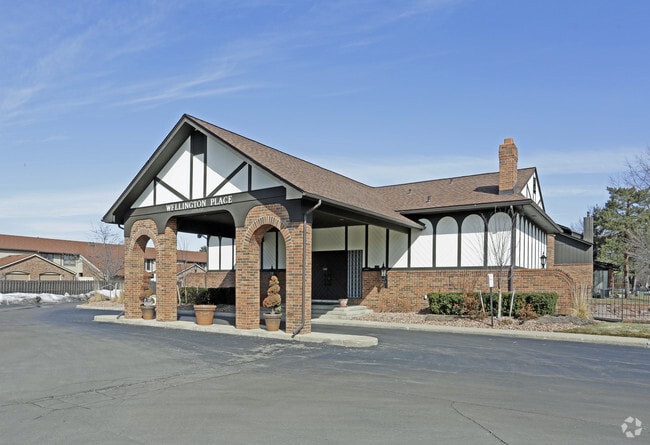 Photo - Wellington Place Condos