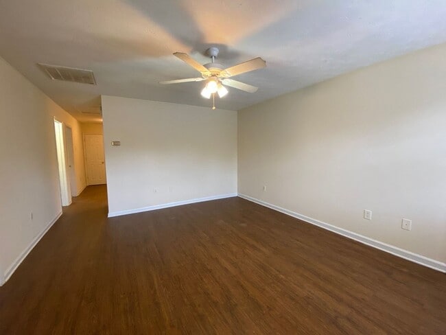 Photo - PRE-LEASING FOR AUGUST 2026!