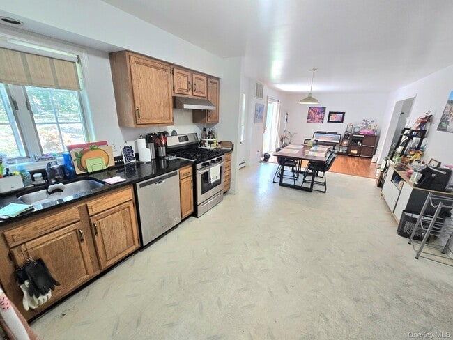 Photo - 21 Bentay Dr