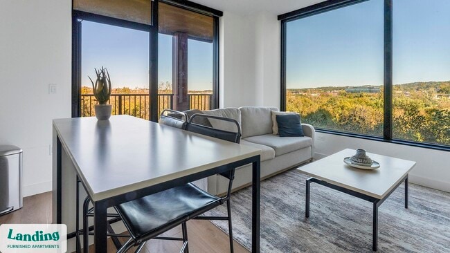 Photo - 632 Howard Rd SE Unidad 532.1408662