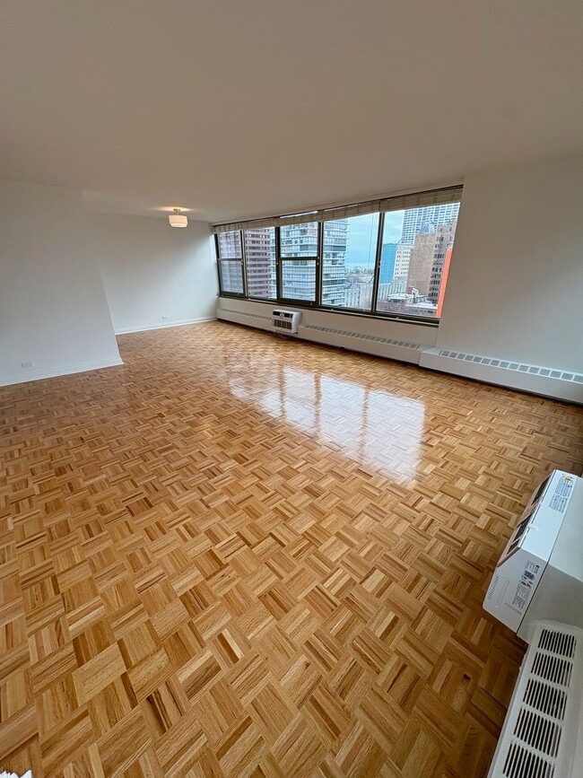 Living Room/ Dining Room - 360 W Wellington Ave Unit 13B