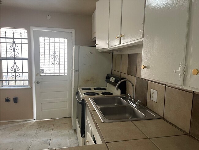 Photo - 11639 Chimney Rock Rd Unidad A