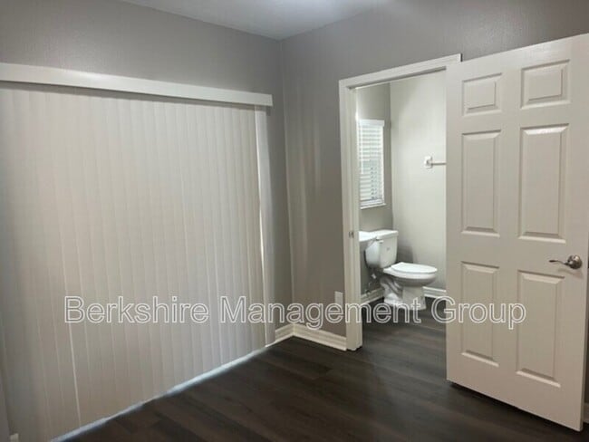 4924 Cactus Needle Ln