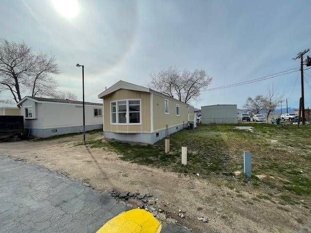 Building Photo - 740-990-990 Arroyo Dr