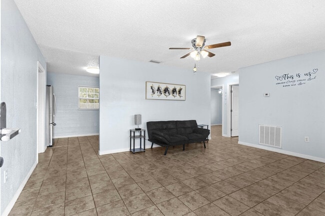 Building Photo - 3150 W Carmine Rd Rental